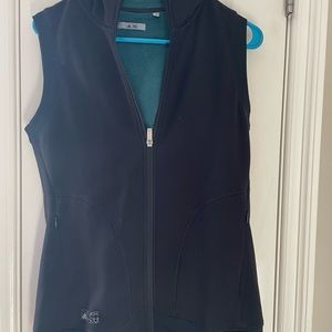 Nwt Womens adidas fleece vest - size medium